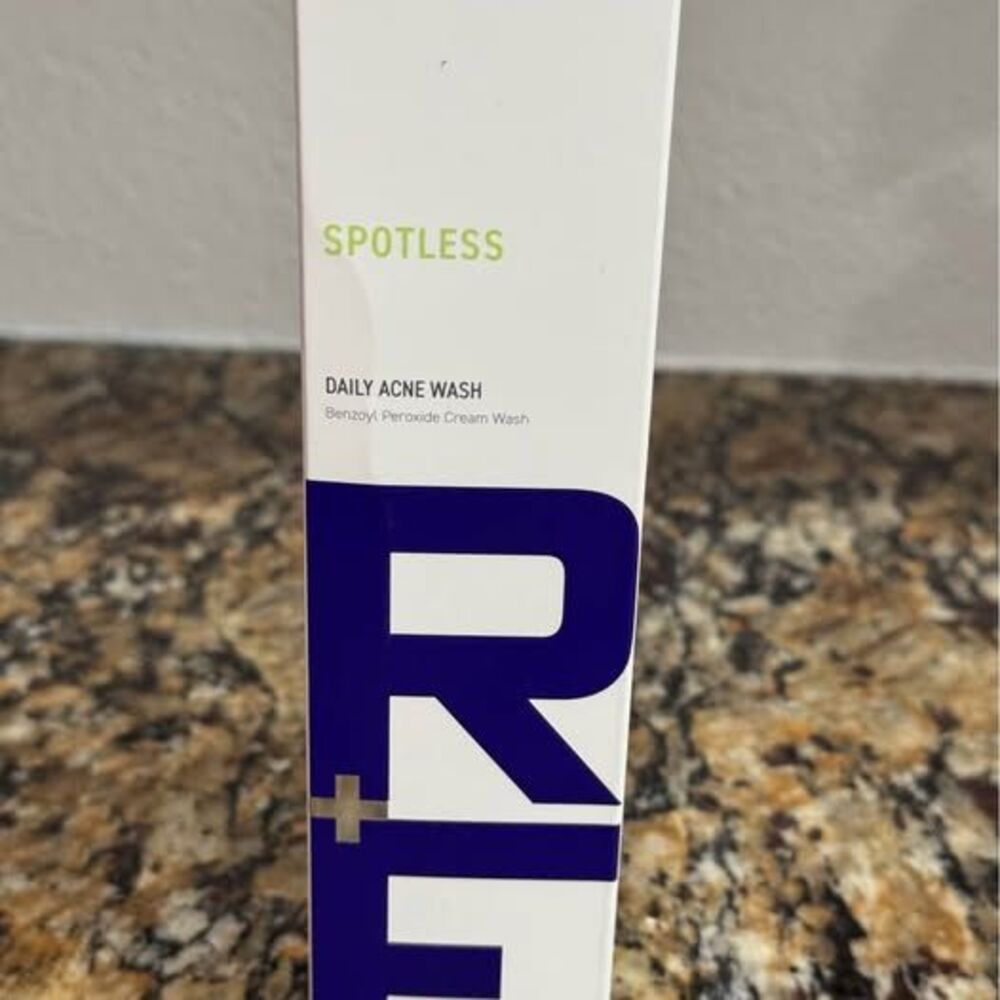 Rodan & Fields Spotless Daily Acne Wash